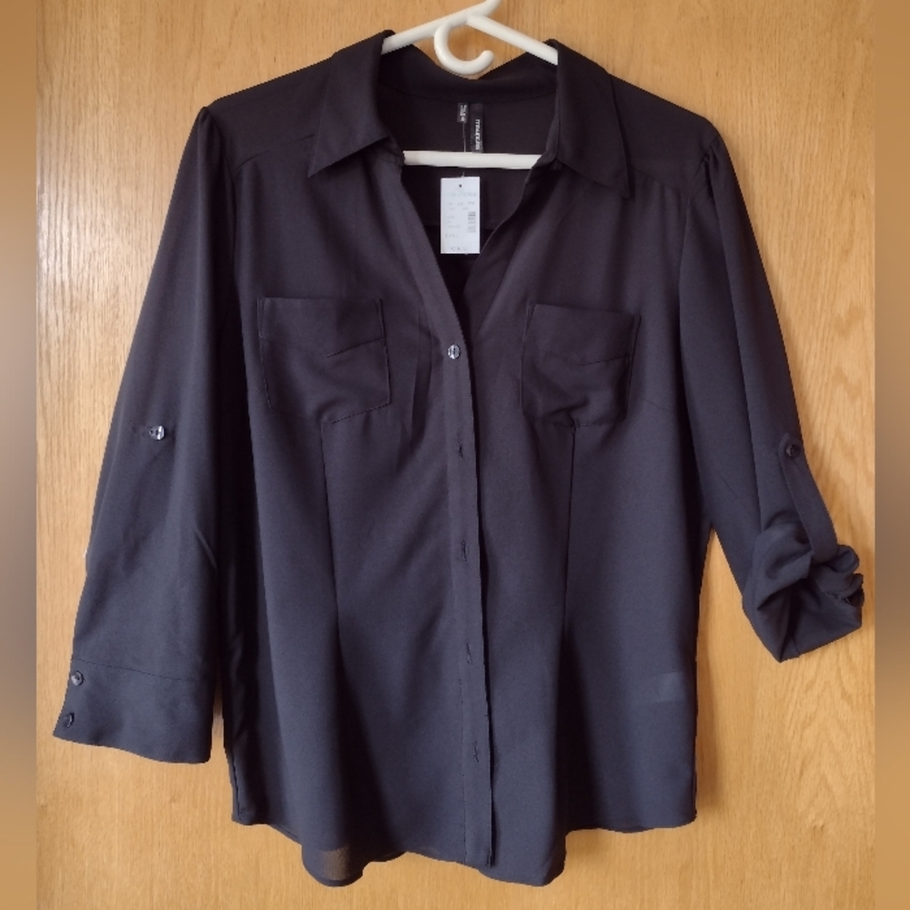 NWT - Maurices Button Down Convertible Sleeves Blouse Size S